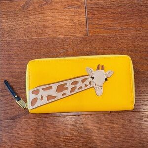 NWT C Wonder full zip Giraffe Wallet